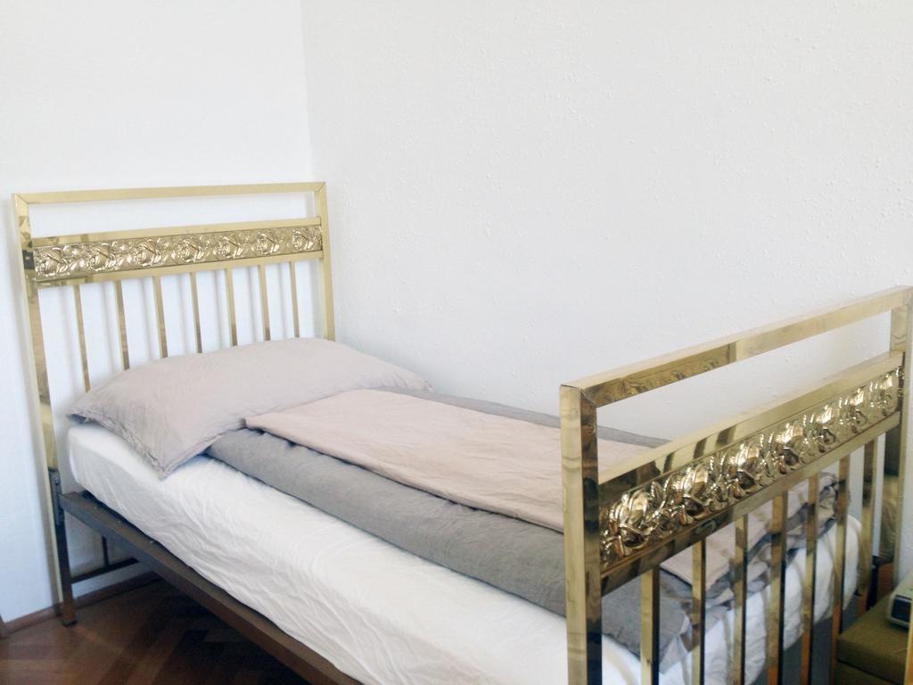 Appartamento Big Vintage Style Flat Near Schonbrunn Vienna Esterno foto