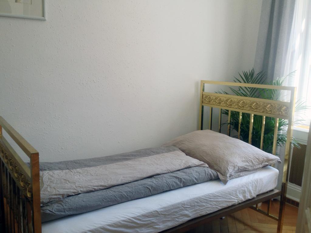 Appartamento Big Vintage Style Flat Near Schonbrunn Vienna Esterno foto