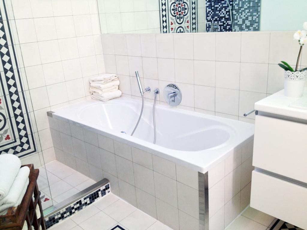 Appartamento Big Vintage Style Flat Near Schonbrunn Vienna Esterno foto